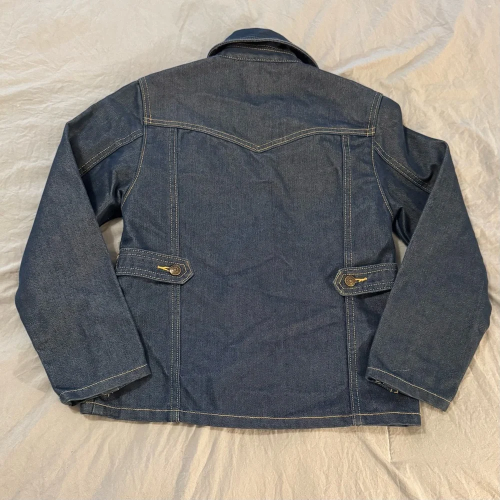 GAP excellent dark